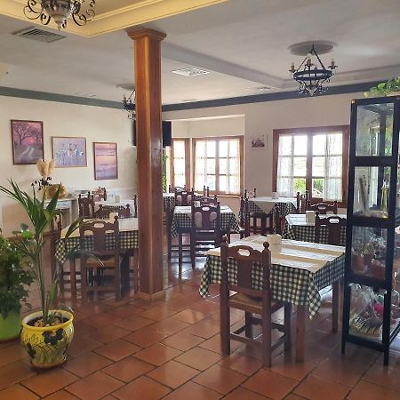 Hotel-Restaurante Venta Tomas Almuradiel Dış mekan fotoğraf